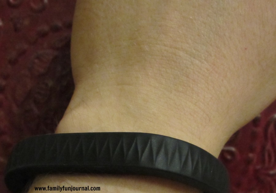 jawbone up wrist outside