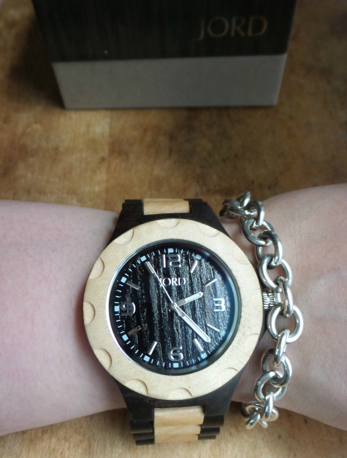 jord wood watch with silver
