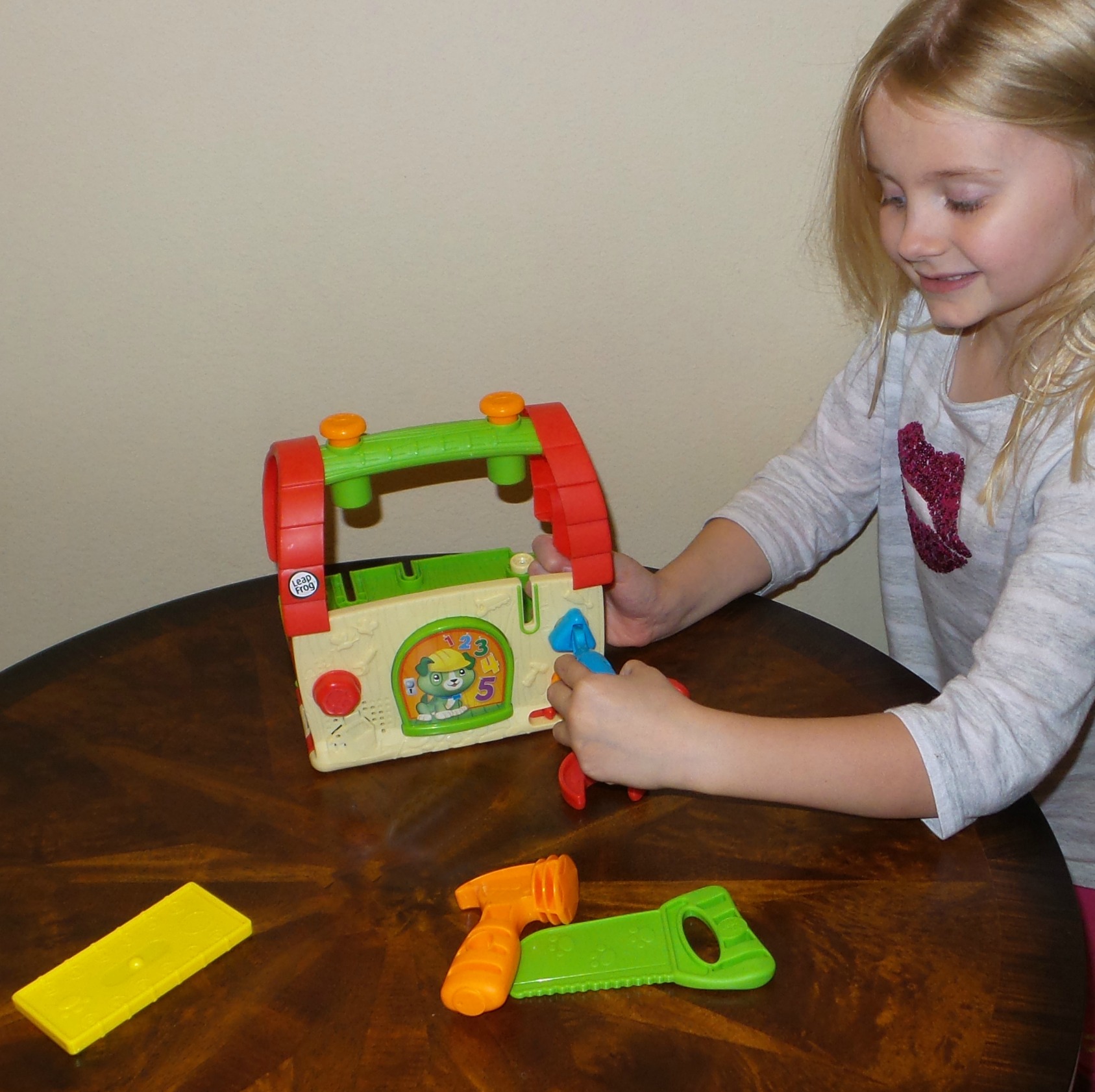 leapfrog scouts build and discover tool set