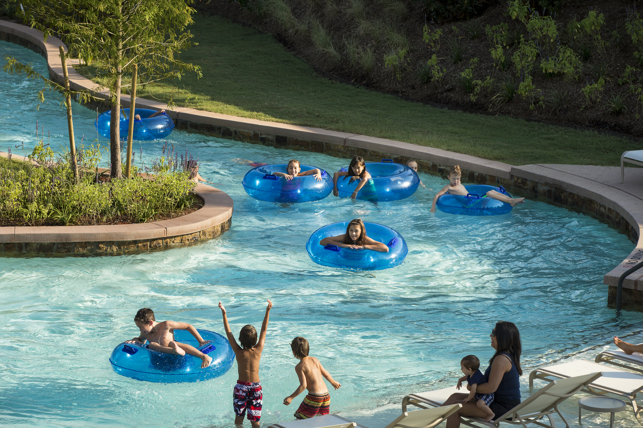 woodlands resort lazy river