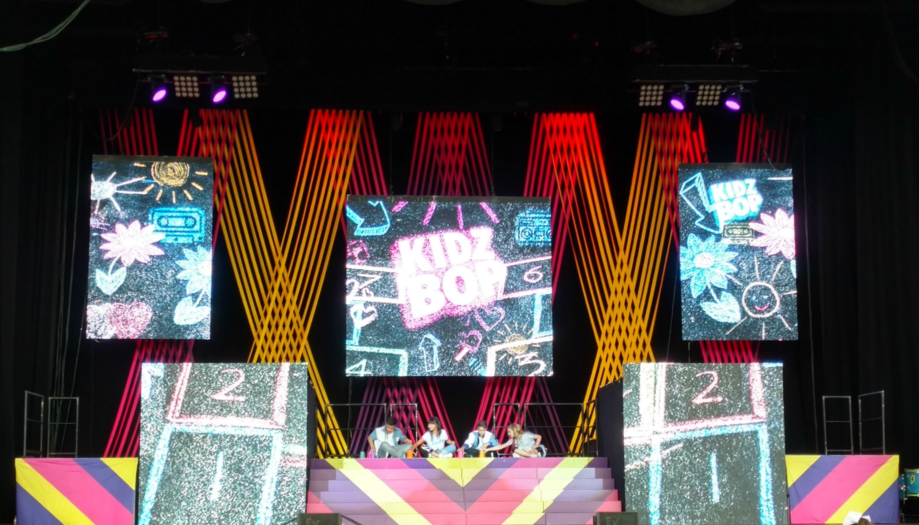 kidz bop concert stage